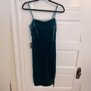 Brand new express green velvet dress xs